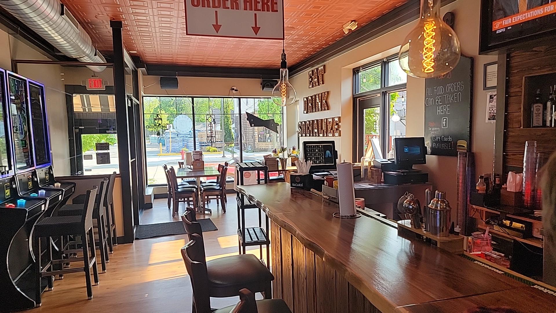 Pop's Burger & Pizza House